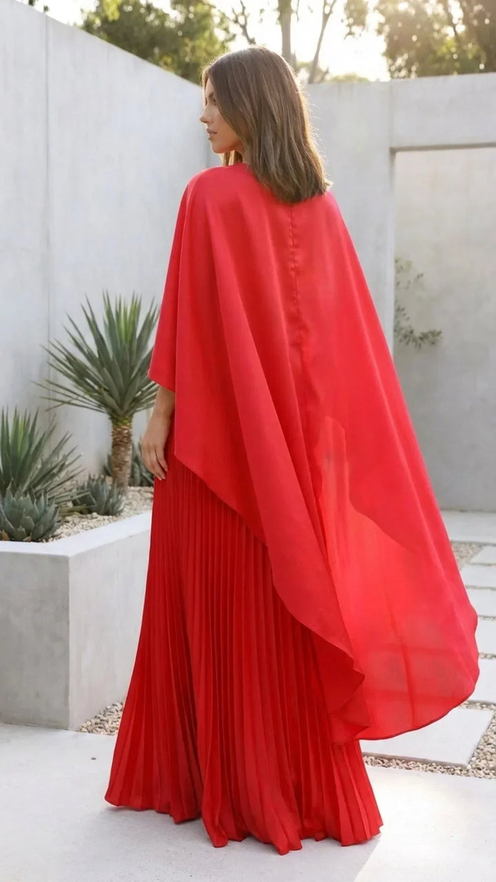 Vestito lungo da donna plissettato con maniche a mantella