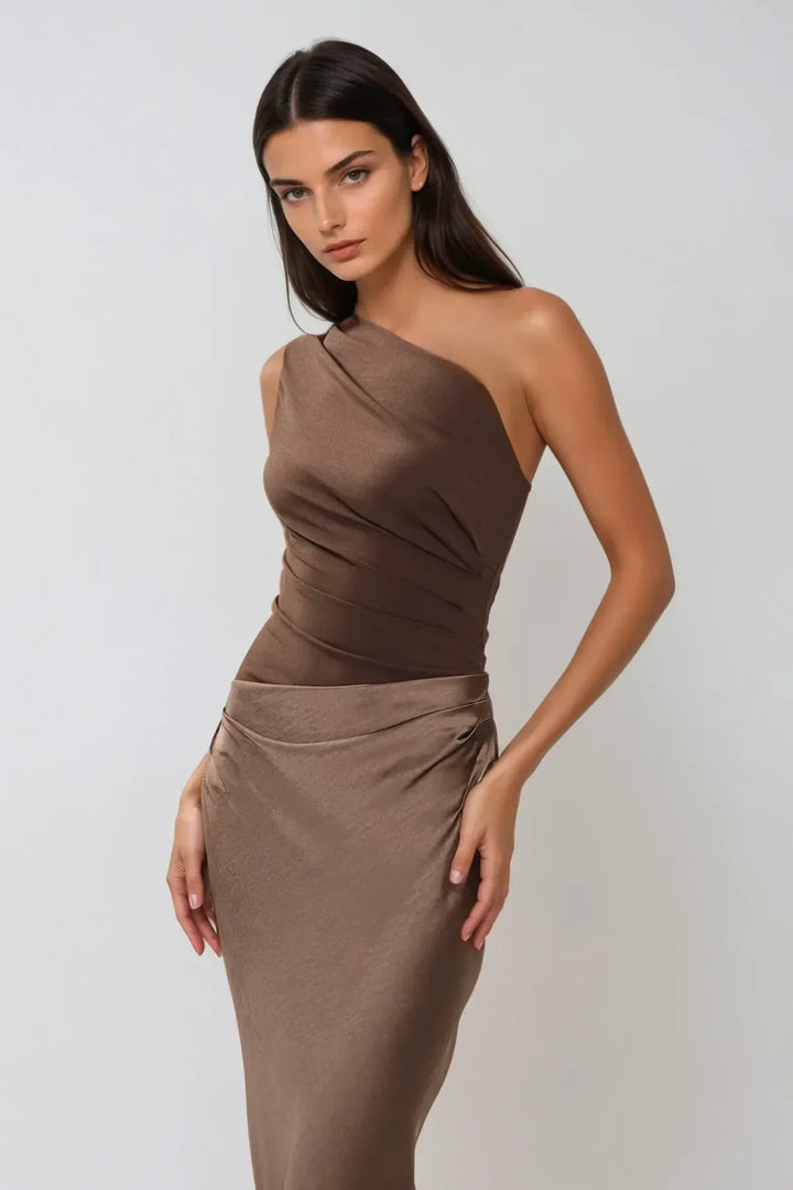 Vestito lungo da donna in raso asimmetrico
