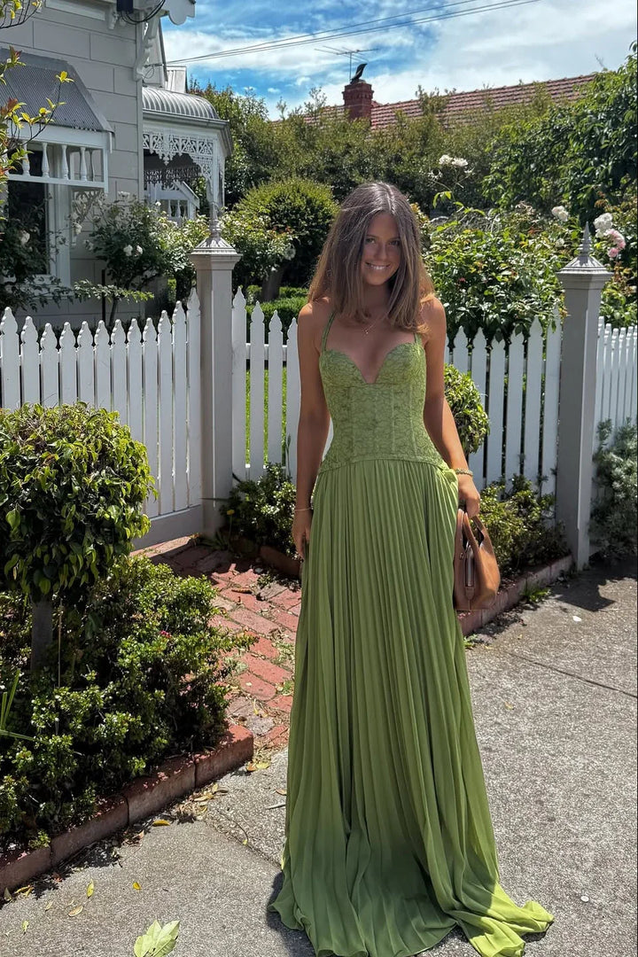 Vestito lungo da donna verde plissettato con corsetto