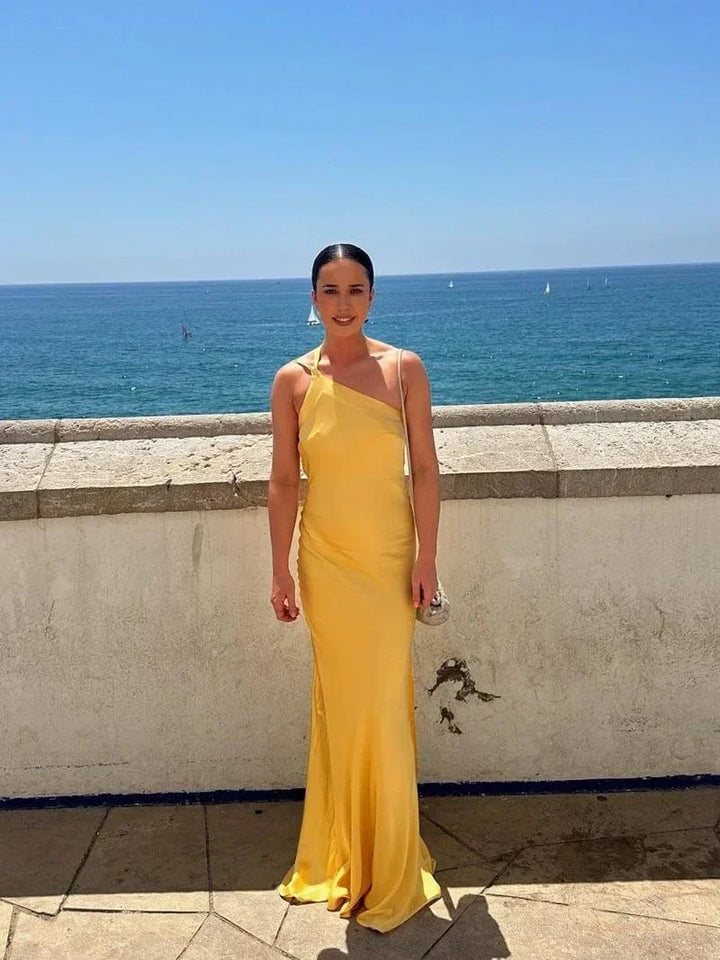 Vestito lungo satinato con spalline sottili e schiena scoperta donna