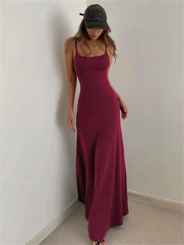 Vestito lungo donna aderente con bretelle sottili estivo
