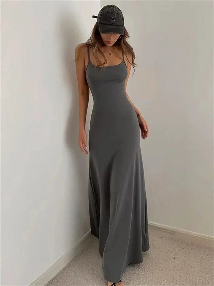 Vestito lungo donna aderente con bretelle sottili estivo