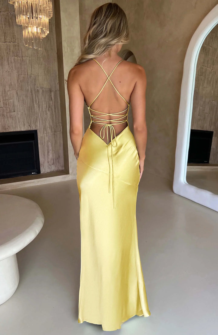Vestito lungo da sera satinato con scollo a V e bretelle sottili