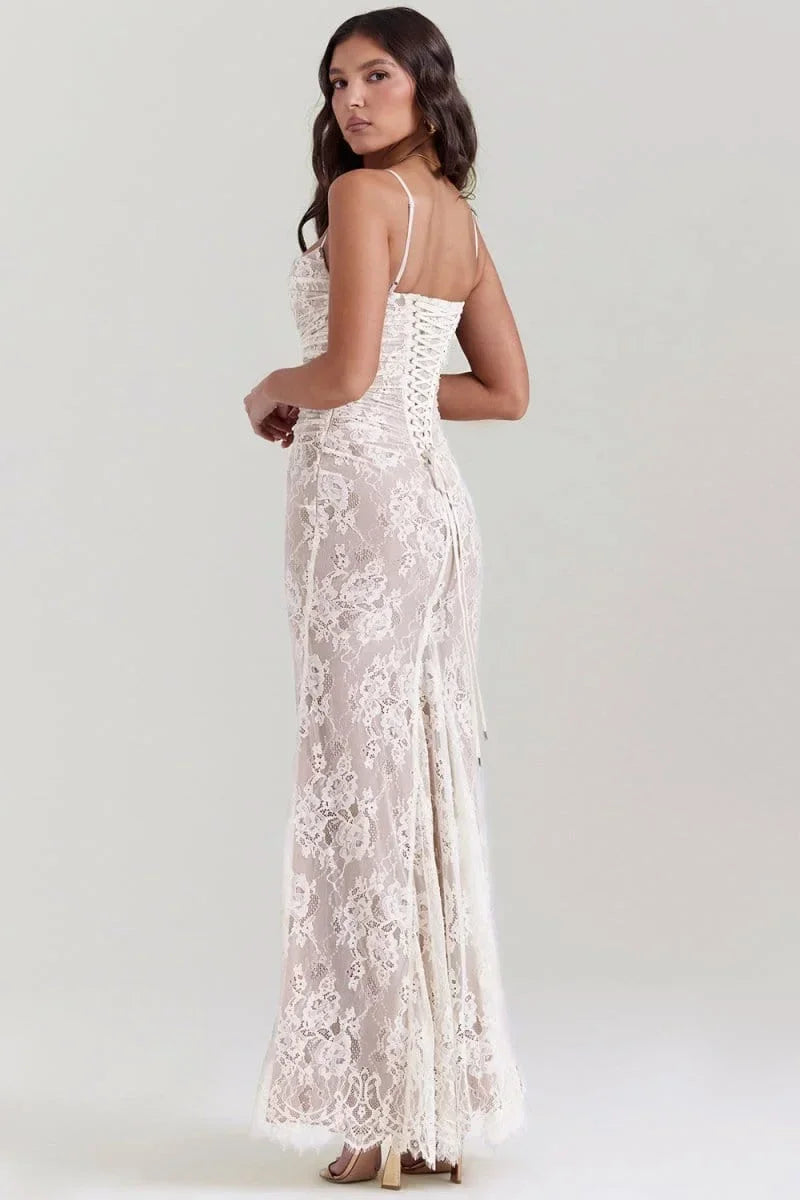Vestito lungo da sera con pizzo e schiena aperta