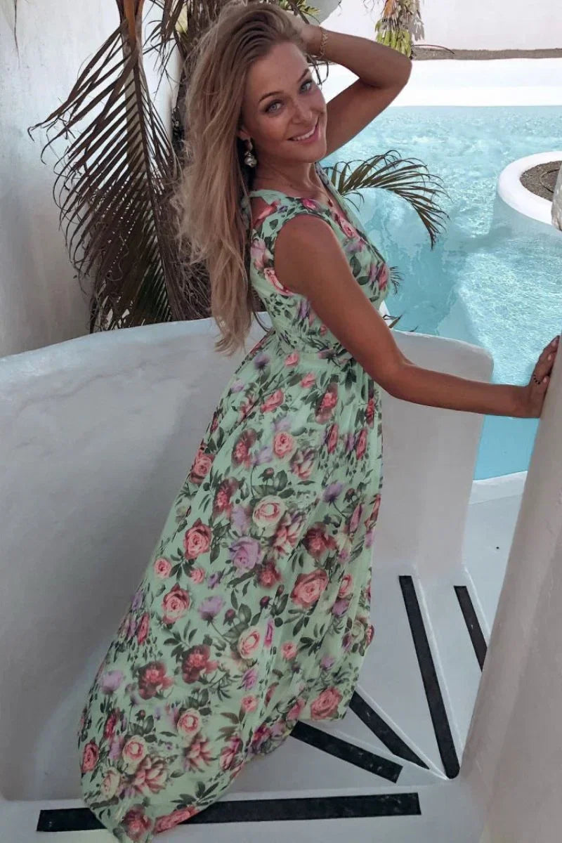 Vestito lungo senza maniche con spacco floreale estivo