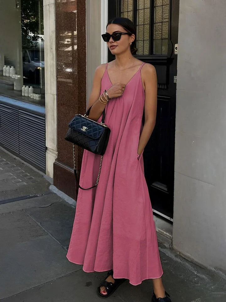 Vestito lungo fluido donna con bretelline sottili e volant