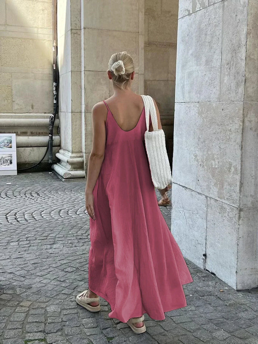 Vestito lungo fluido donna con bretelline sottili e volant