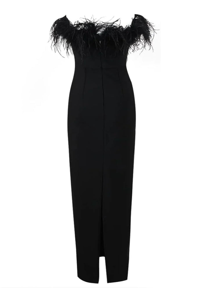 Vestito lungo nero senza bretelle con dettaglio piume