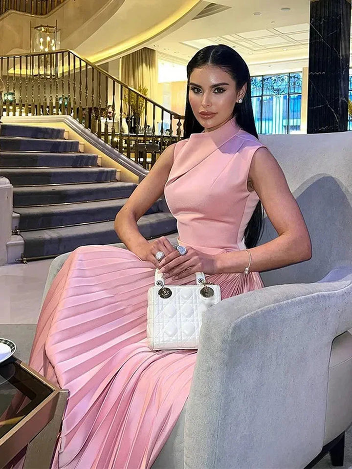 Vestito lungo donna rosa plissettato con scollo asimmetrico da cerimonia