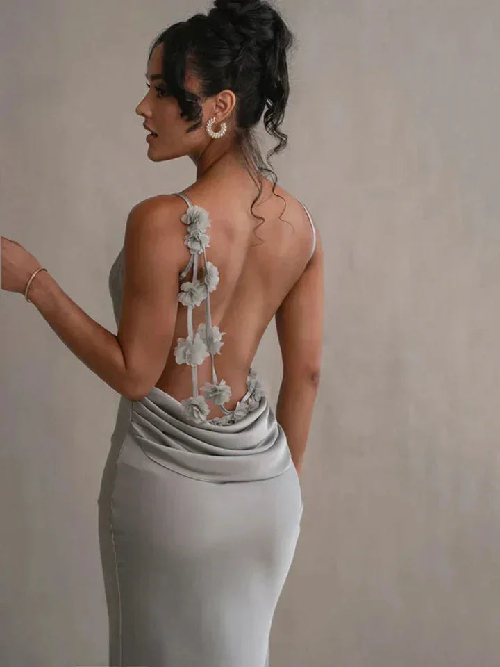 Vestito lungo schiena nuda grigio a fiori con bretelline