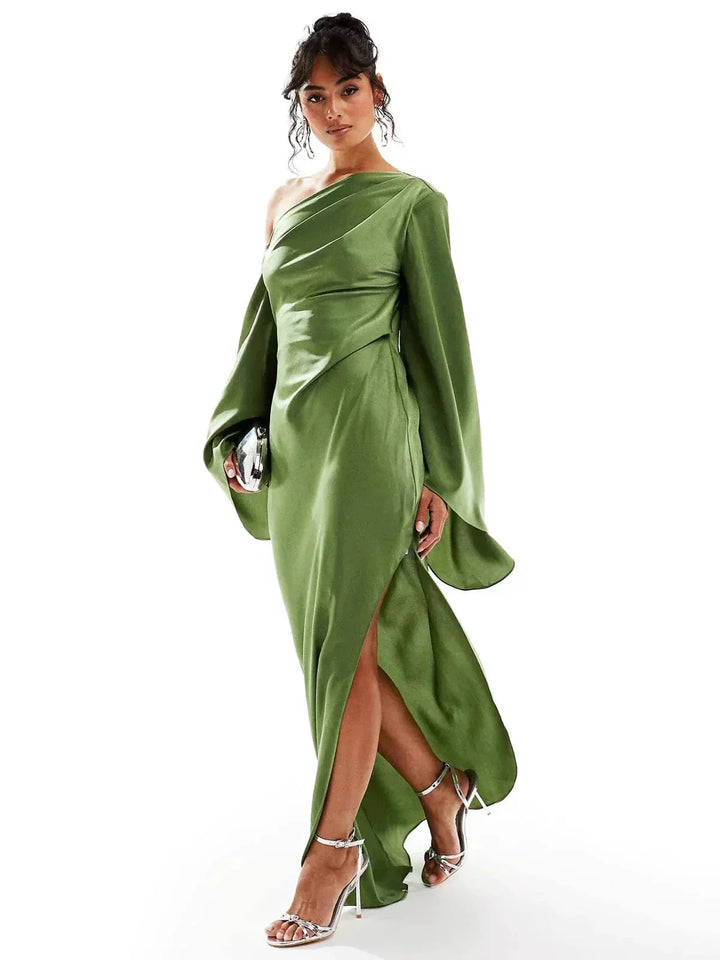 Vestito lungo da sera satinato verde Spalla scoperta