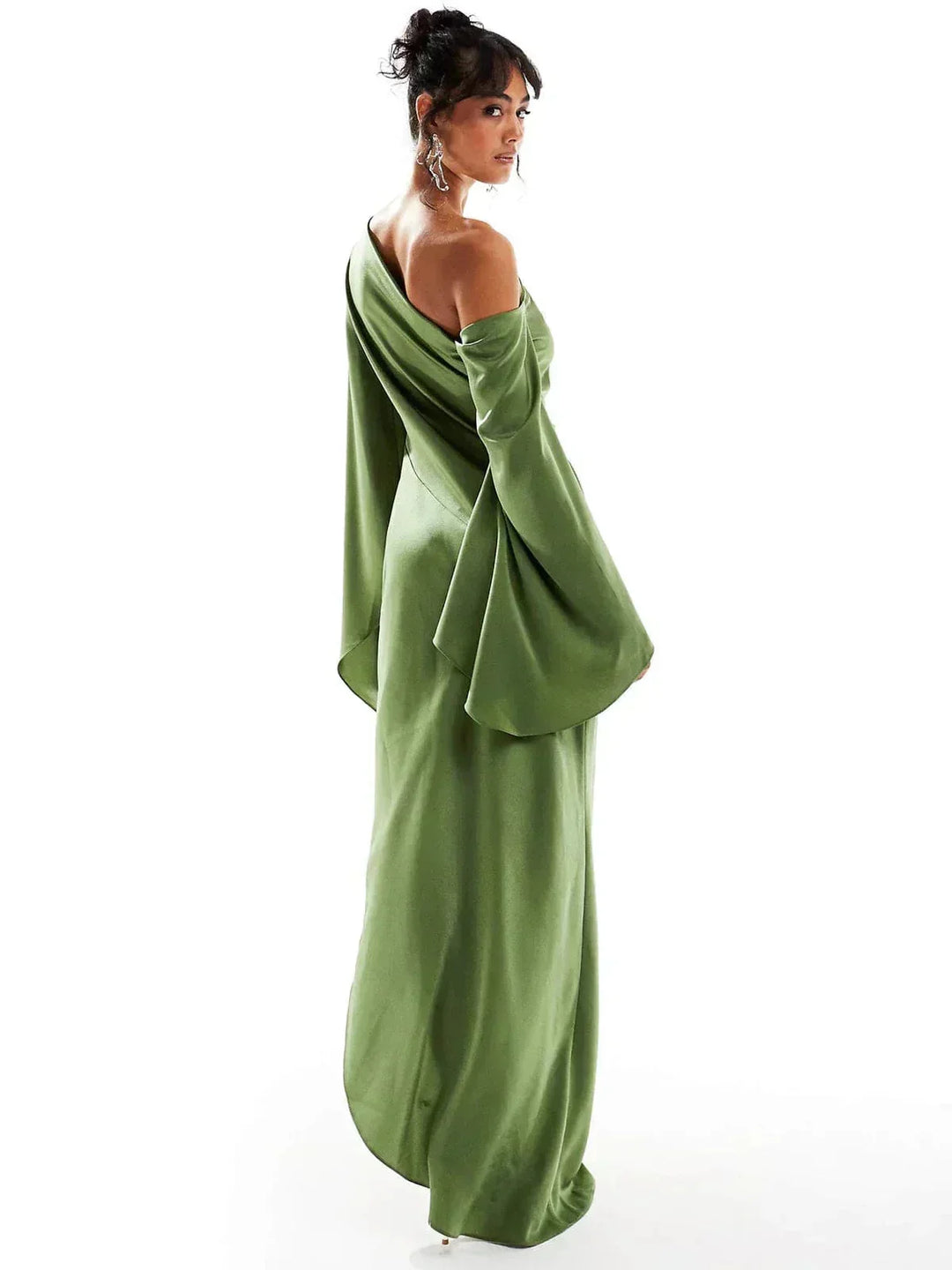 Vestito lungo da sera satinato verde Spalla scoperta