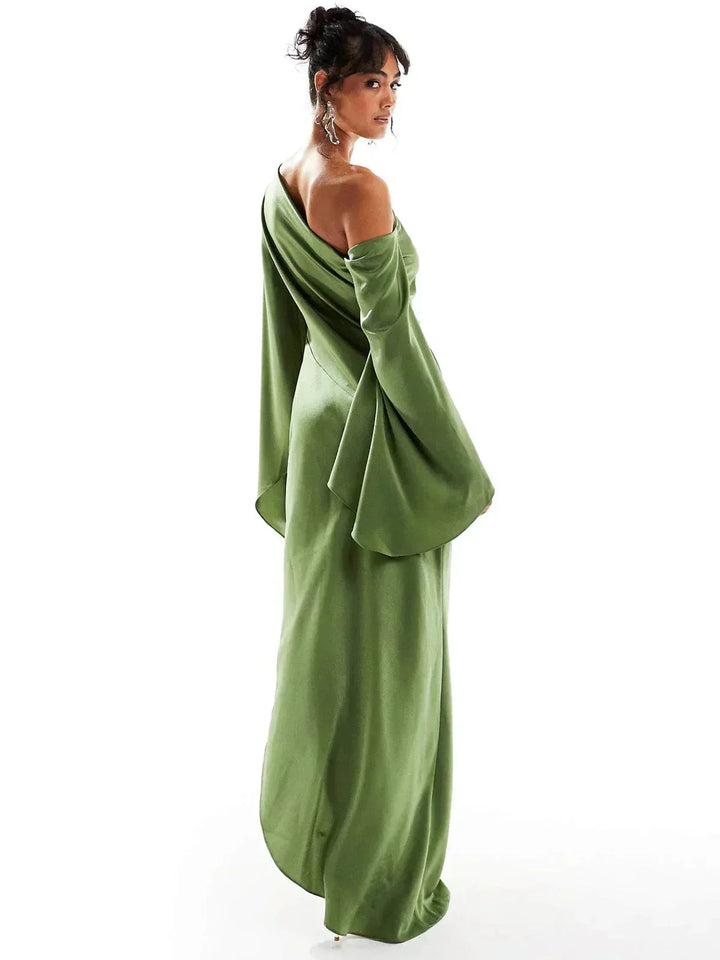 Vestito lungo da sera satinato verde Spalla scoperta