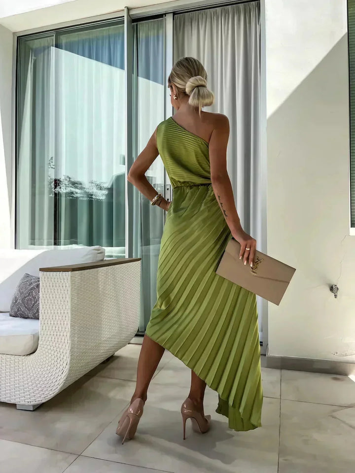 Abito midi asimmetrico plissettato con cut-out e rosa