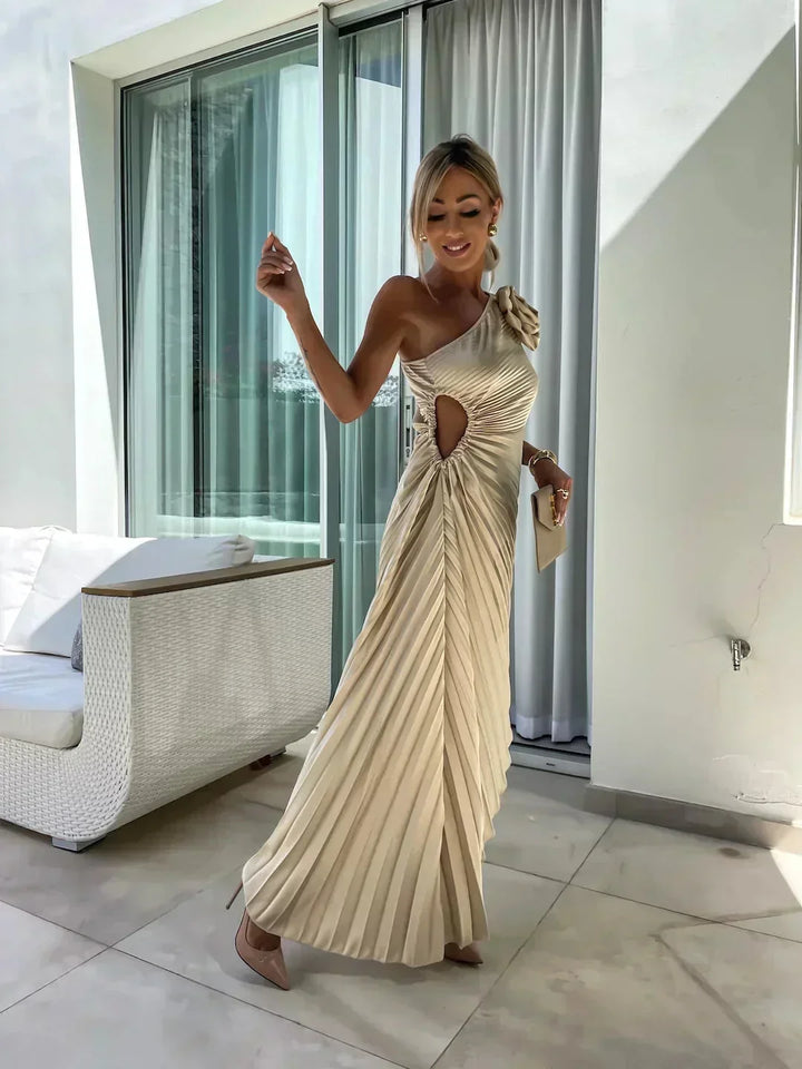 Abito midi asimmetrico plissettato con cut-out e rosa