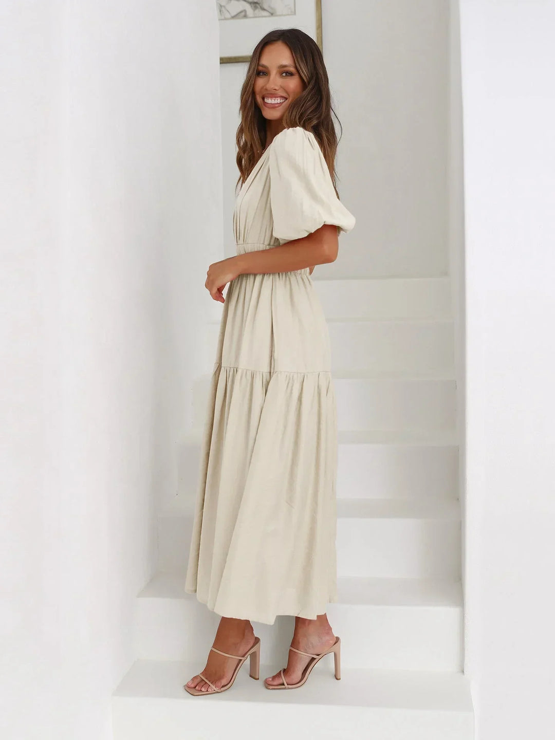 Abito midi donna con scollo a V e maniche corte