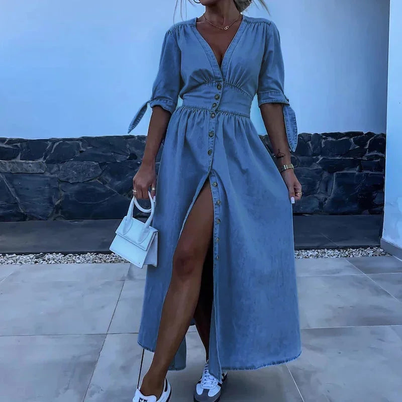 Vestito lungo donna in denim blu con scollo a V e bottoni