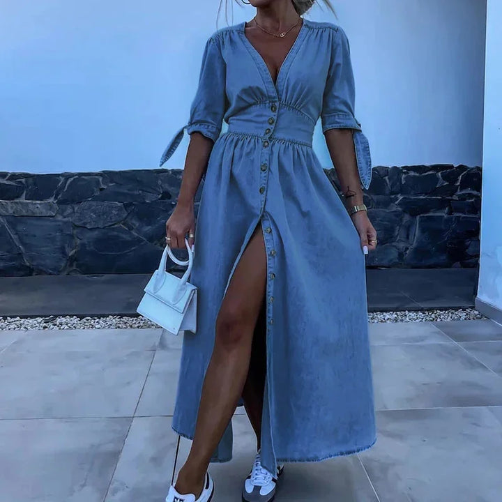 Vestito lungo donna in denim blu con scollo a V e bottoni