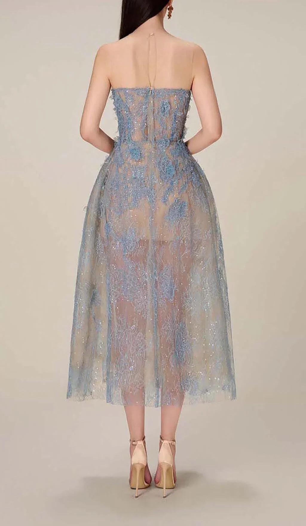 Abito midi da donna blu con ricamo floreale