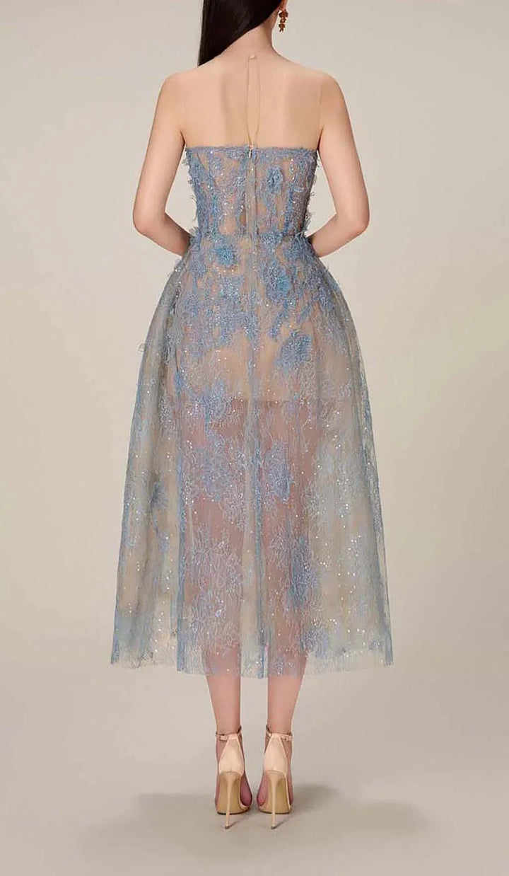 Abito midi da donna blu con ricamo floreale
