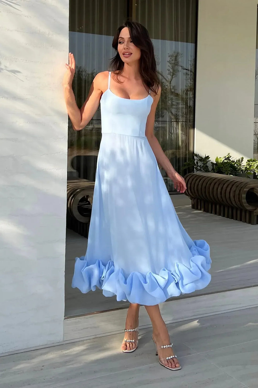 Abito midi donna con volant senza maniche