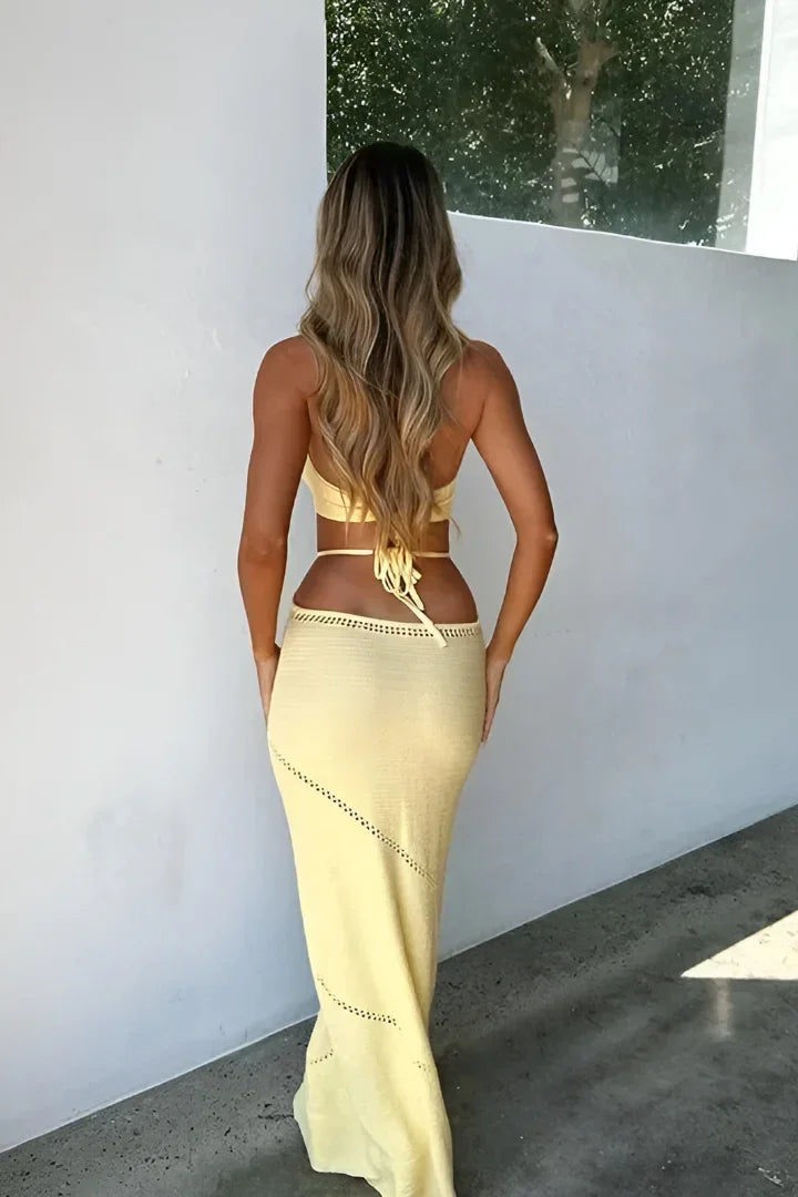 Vestito lungo donna giallo all'uncinetto con ritagli e schiena nuda
