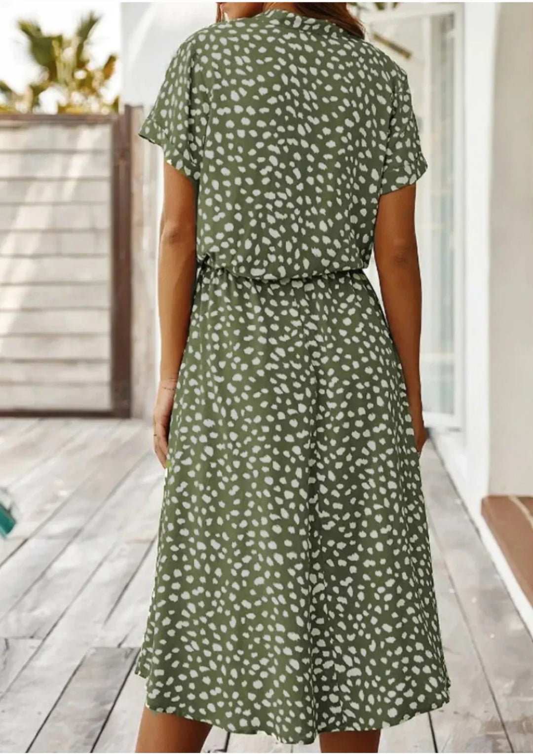 Abito midi donna a pois con laccetto in vita e maniche corte