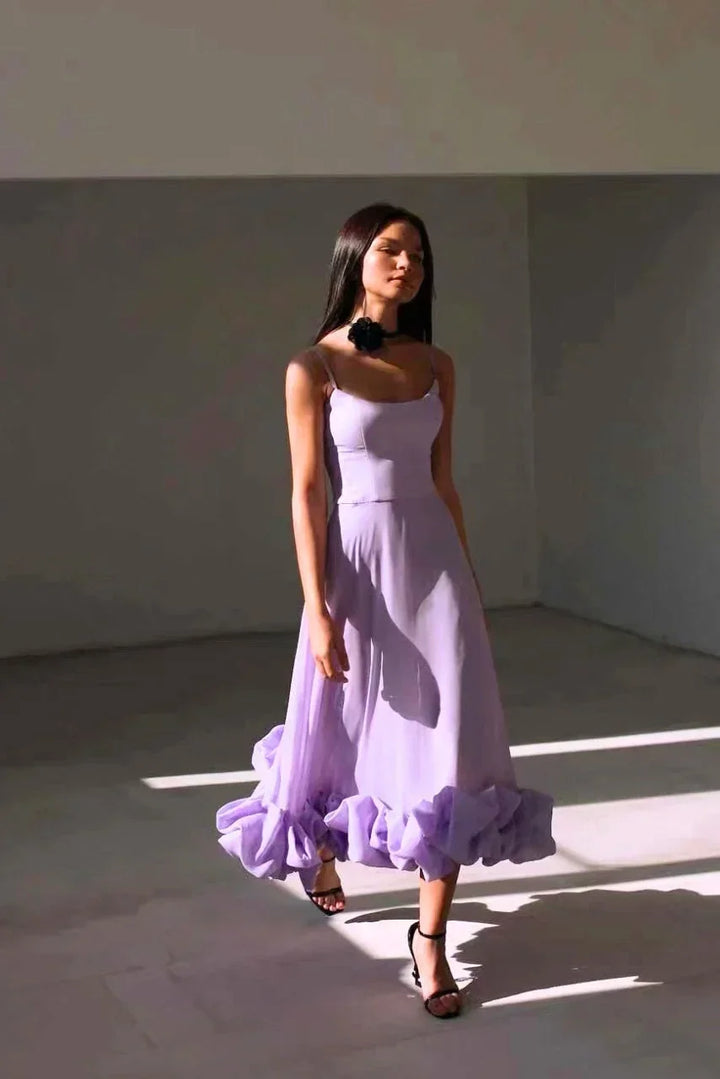Abito midi donna con volant e spalline sottili