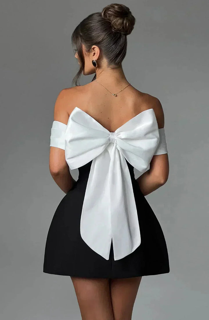 Vestito corto da donna bicolore con Spalle scoperte e fiocco