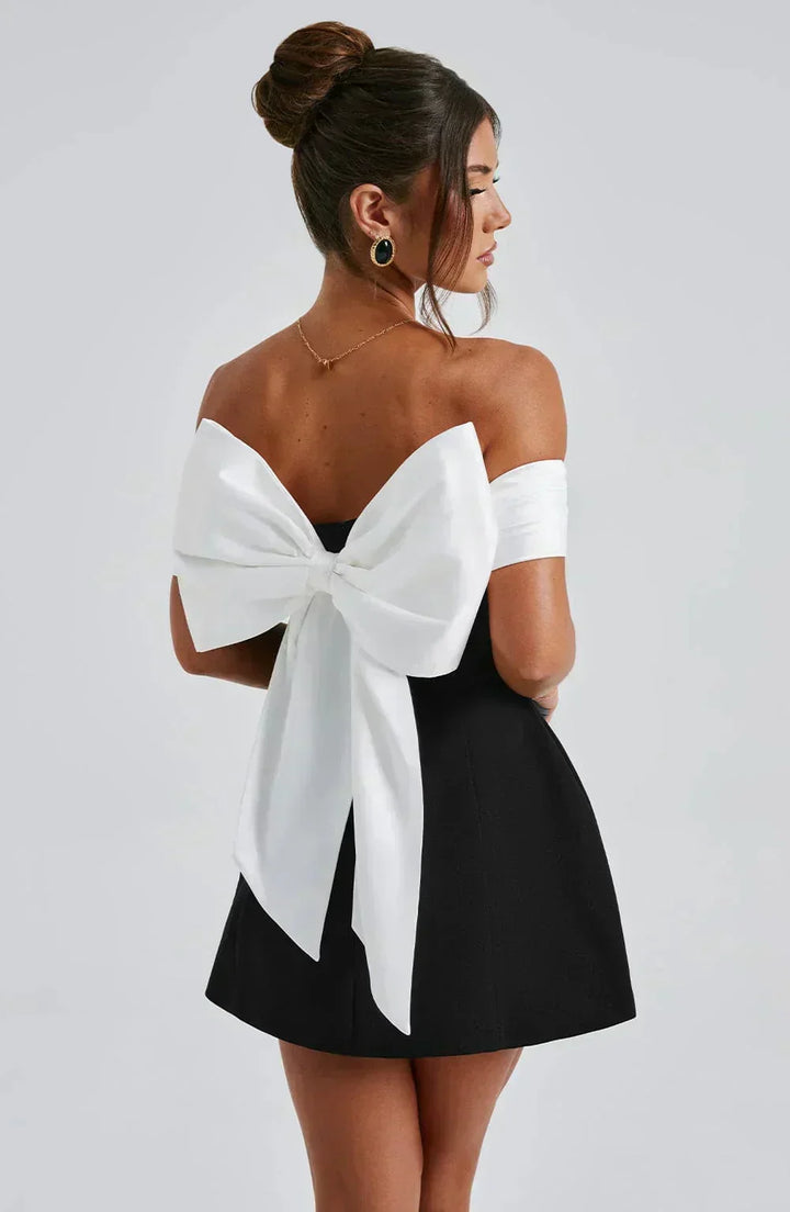 Vestito corto da donna bicolore con Spalle scoperte e fiocco