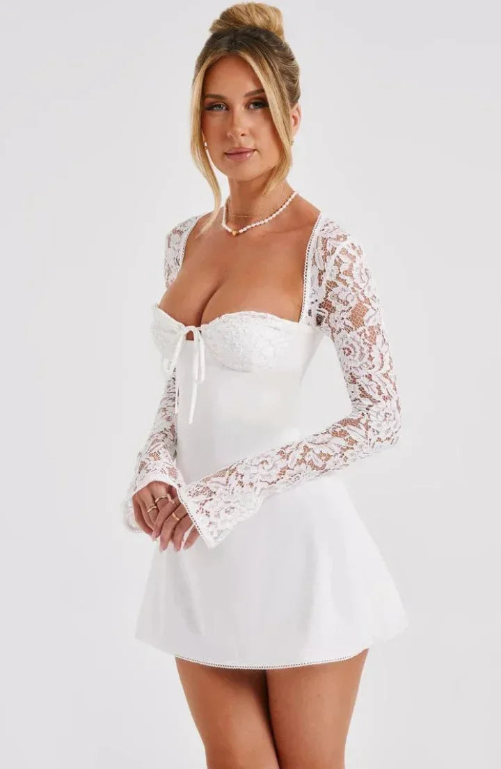 Vestito cocktail corto donna schiena nuda in pizzo
