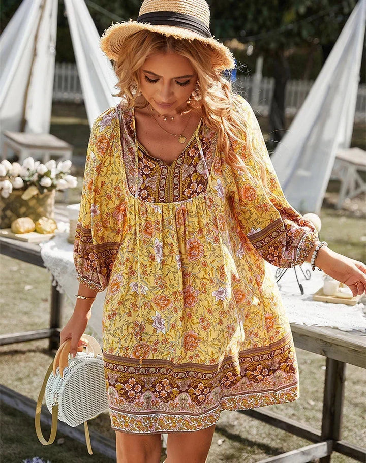 Vestito corto donna bohémien con stampa floreale e maniche lunghe