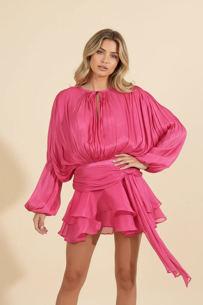 Vestito corto da donna con maniche a palloncino fluide