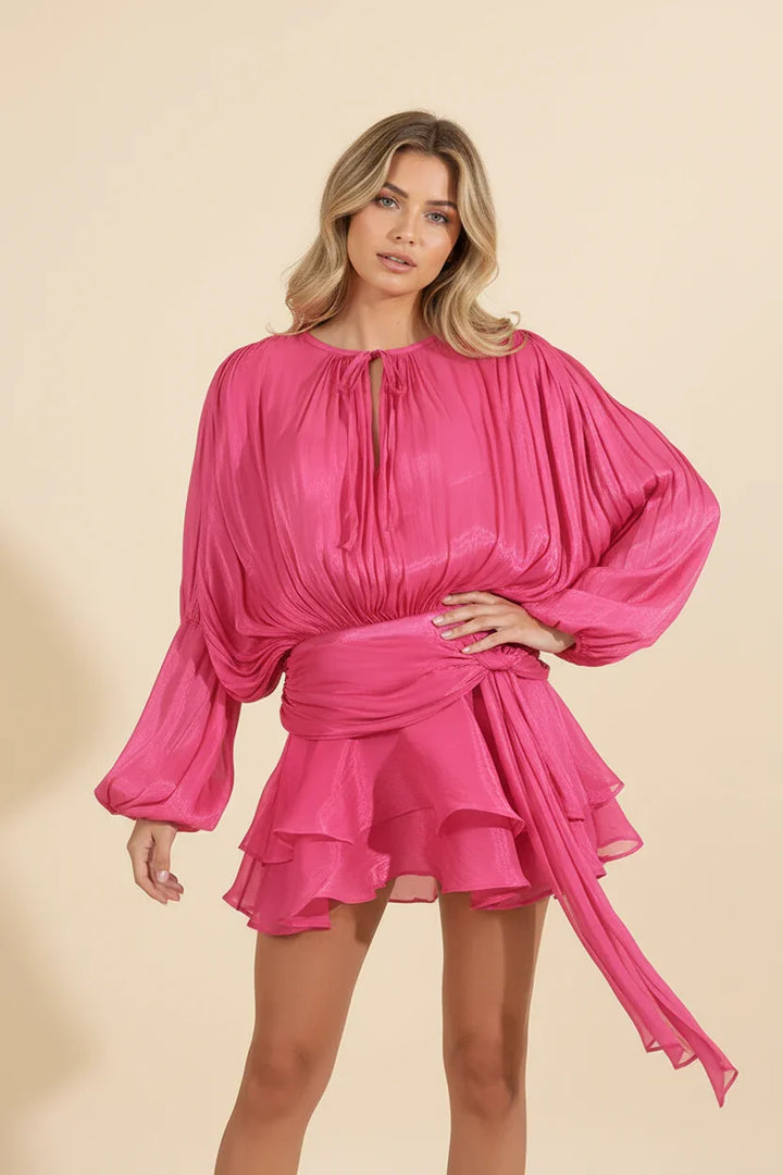Vestito corto da donna con maniche a palloncino fluide