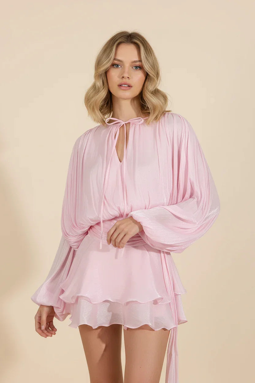 Vestito corto da donna con maniche a palloncino fluide