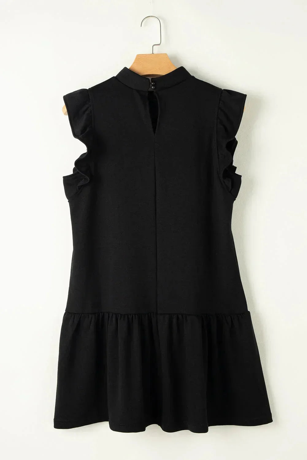 Vestito corto nero da donna con volant e Maniche corte