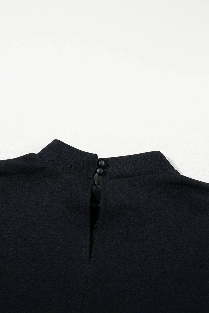 Vestito corto nero da donna con volant e Maniche corte
