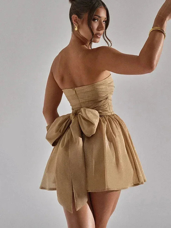Vestito corto da donna con paillettes a bustier per la sera