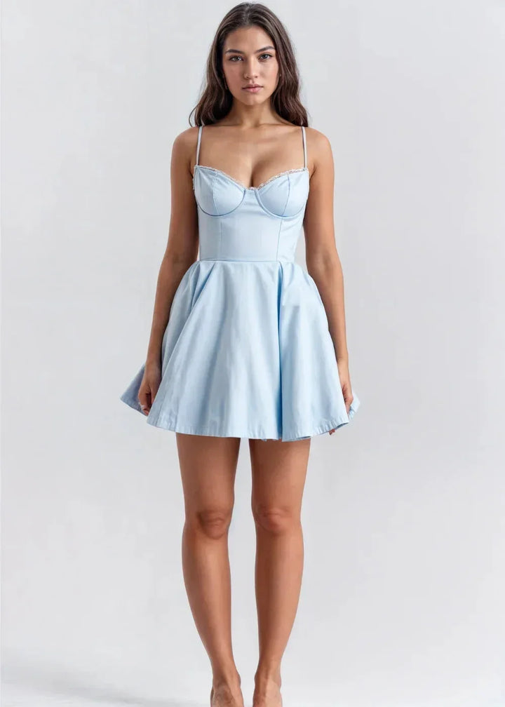 Vestito corto da donna con spalline sottili per serata estiva