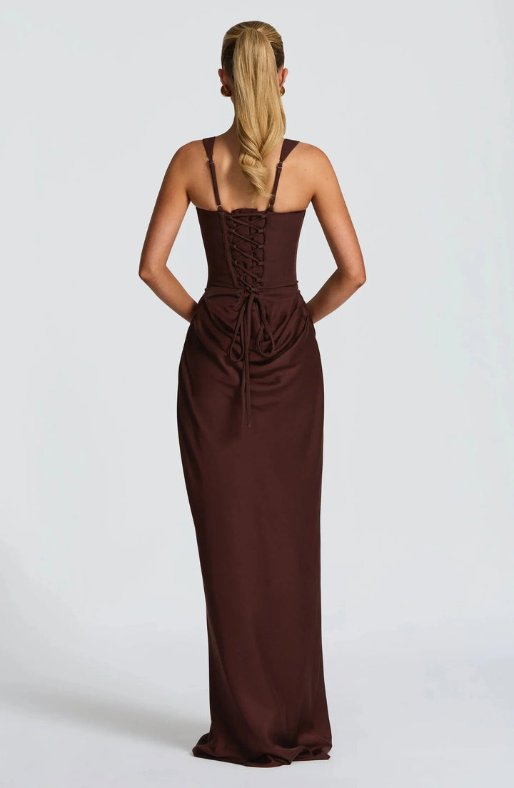 Vestito lungo aderente donna schiena nuda