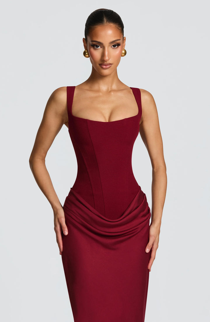 Vestito lungo aderente donna schiena nuda