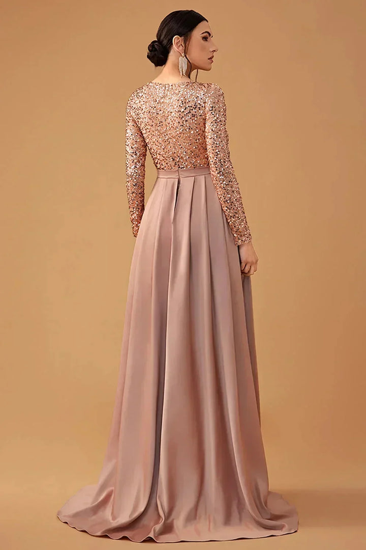 Vestito da sera lungo con paillettes e gonna fluida